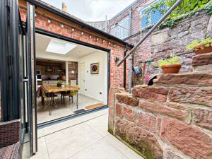 Photo 13- click for photo gallery